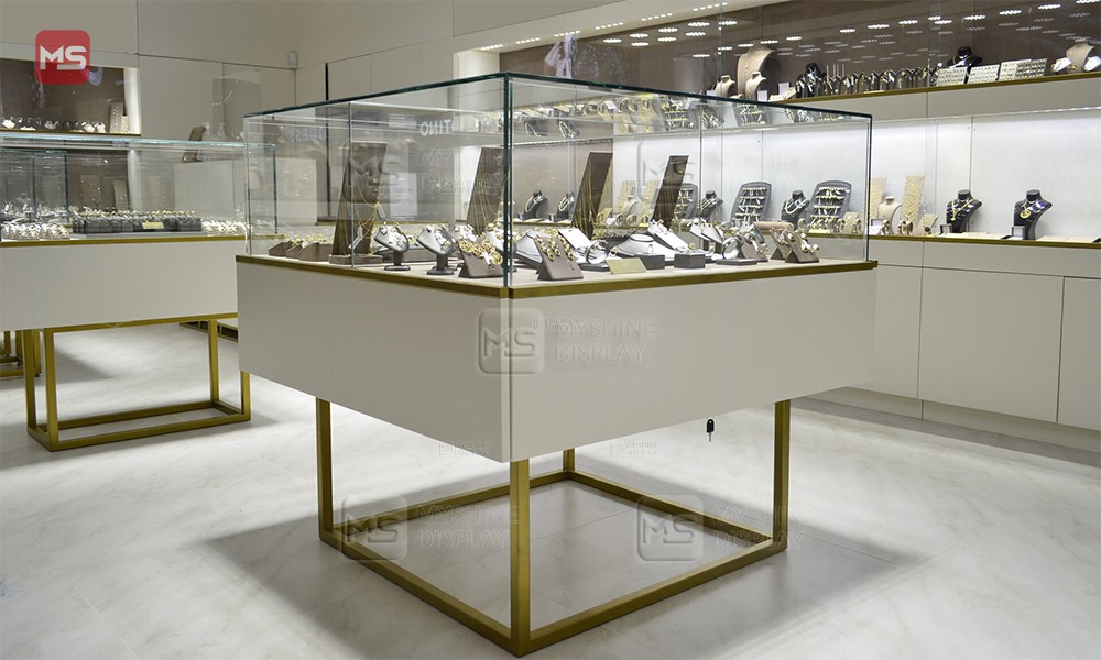 Jewelry Shop Design 1