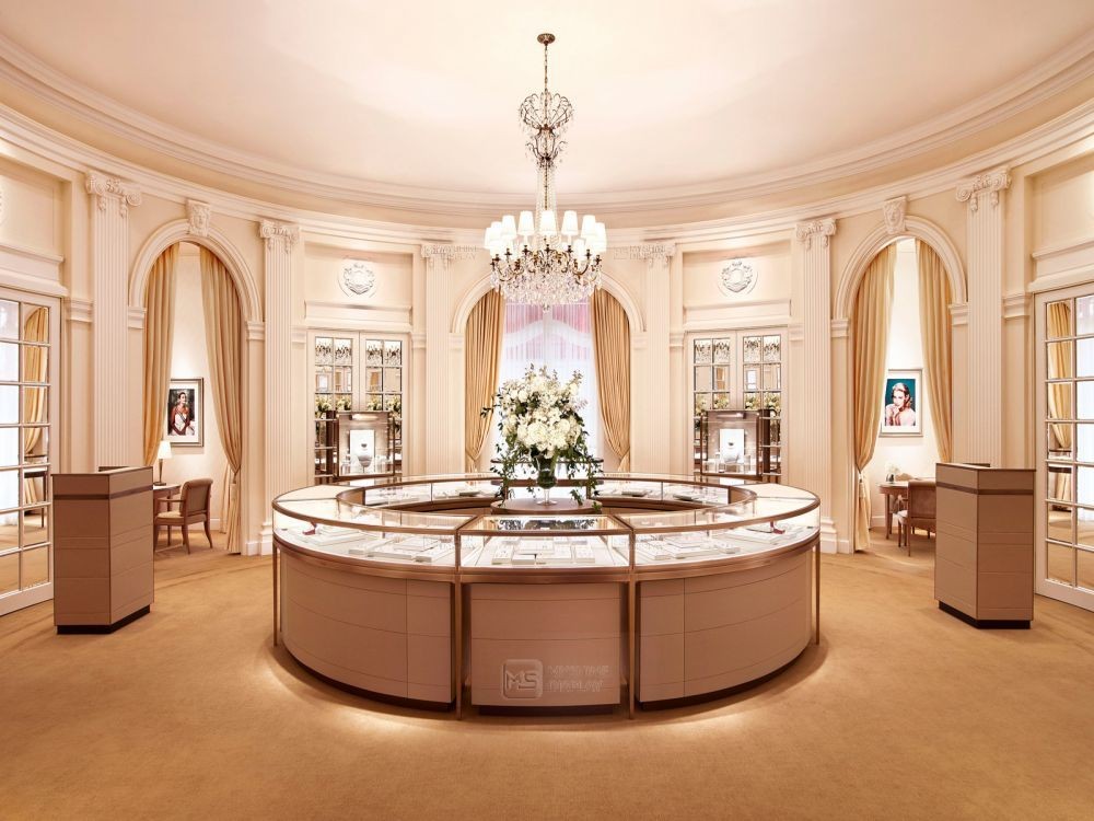 Personalized retail space solutions for jewelry stores with MYSHINE DISPLAY 146