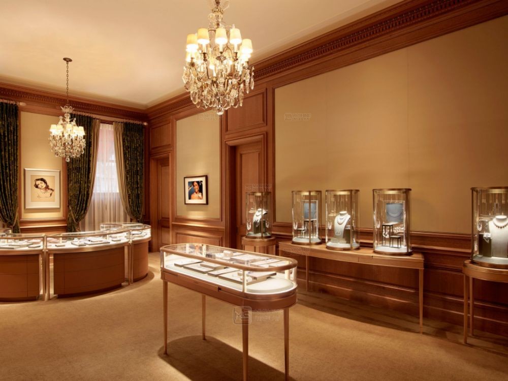 Personalized retail space solutions for jewelry stores with MYSHINE DISPLAY 146