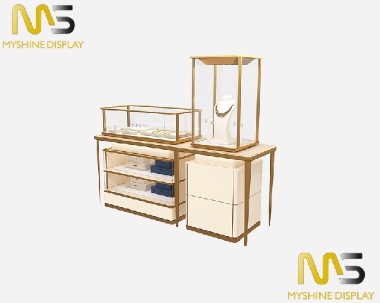 Elegant Luxury Jewelry Display Design