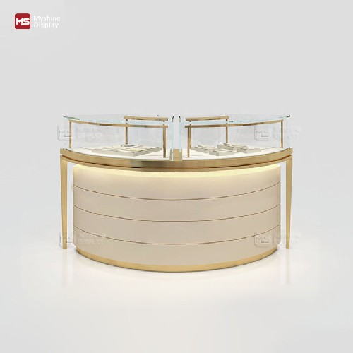 How to Launch an Eye-Catching Jewelry Store: A Step-by-Step Guide