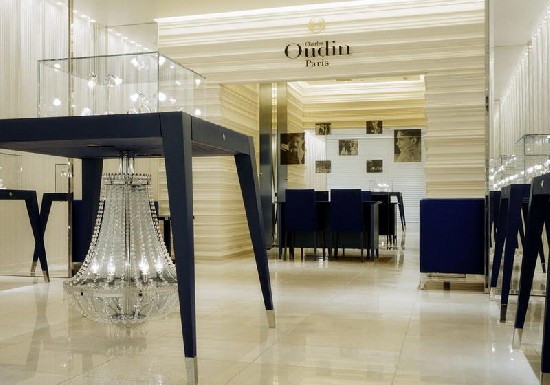 Sustainable Brilliance: Eco-Chic Store Design for the Ethical Era