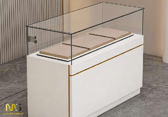 Eco-Friendly Aurora Noir Jewelry Display Showcase