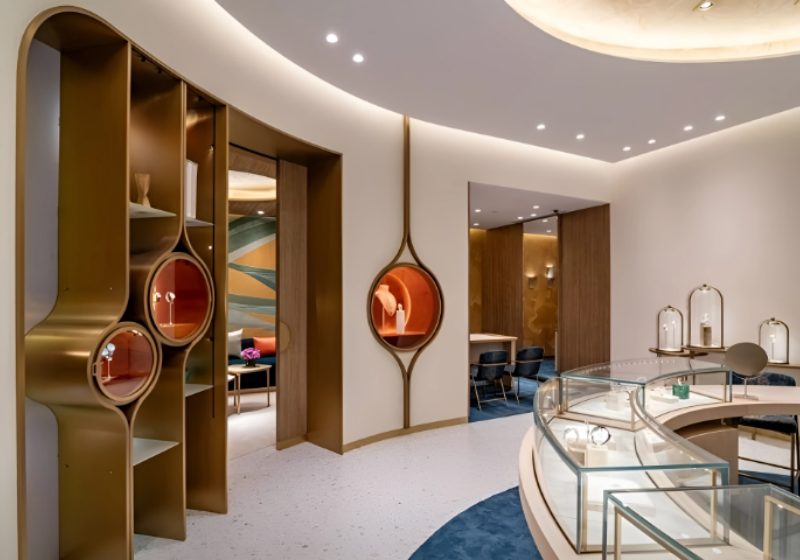 Elevate Your Brand: Bespoke Jewelry Displays