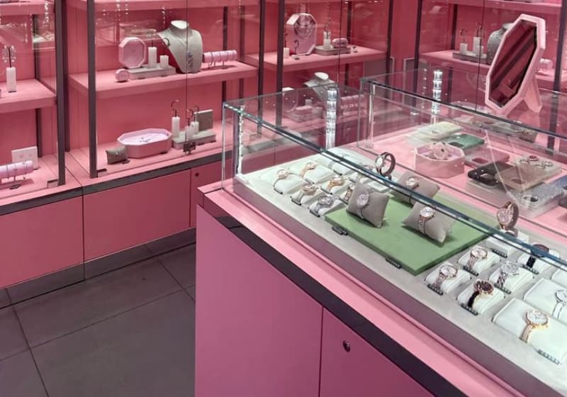 Pink theme jewelry interior design  — awakens beauty and touches customers' girly hearts.