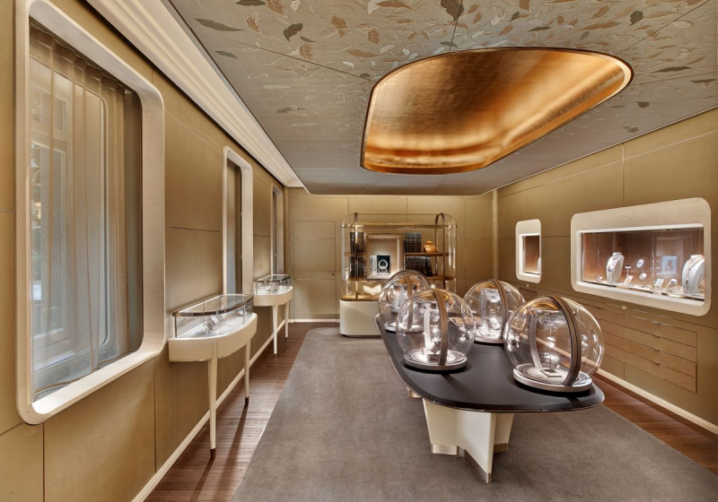 Luxury Curated Jewelry Boutique Interior & Display Solution