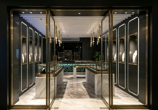 Black & Gold Luxury Jewelry Display Cabinets