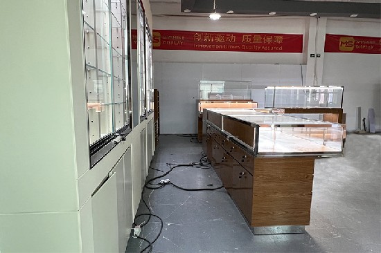 Cream Color Paint Jewelry Cabinets And Sales Counters