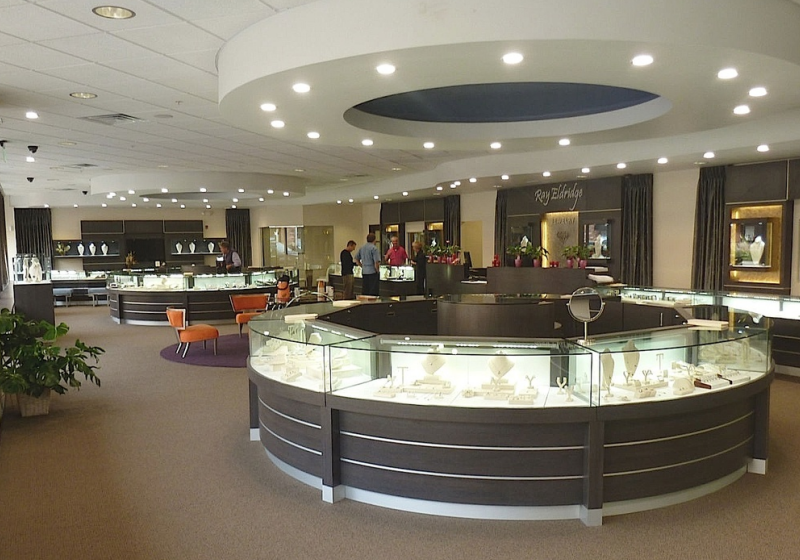 Custom Curved Jewelry Store Display Cases: Elevate Your Luxury Retail Space Introduction