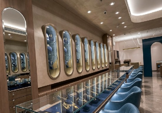 Luxury Wood Jewelry Showcase Customization
