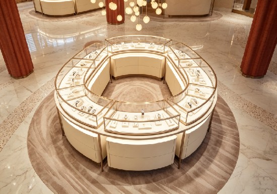 Luxury Curved Jewelry Store Display Cabinet