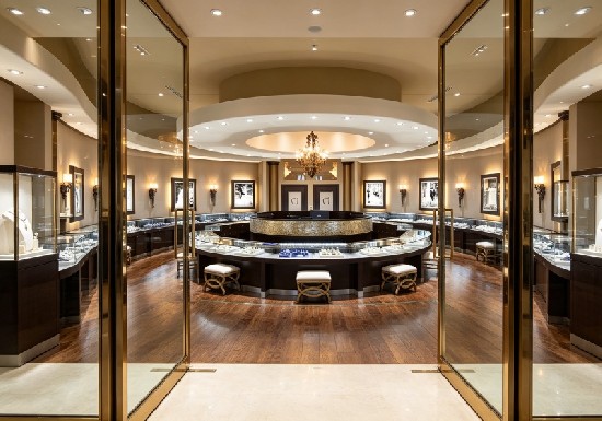 Neoclassical Circular Jewelry Showroom