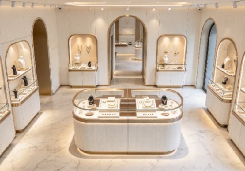 Elegant Arched‑Shape White Gold Full‑Set Jewelry Boutique Interior Solution