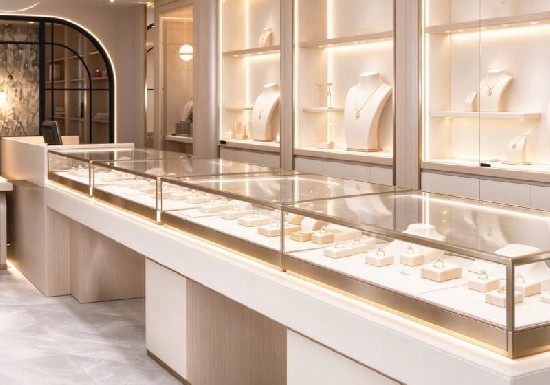 Modern Wood Grain Luxury Jewelry Shop Display Solution
