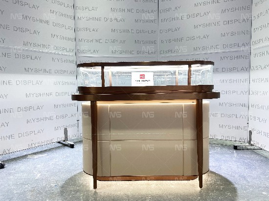 Luxury Curved Oval Leather Jewelry Display Counter